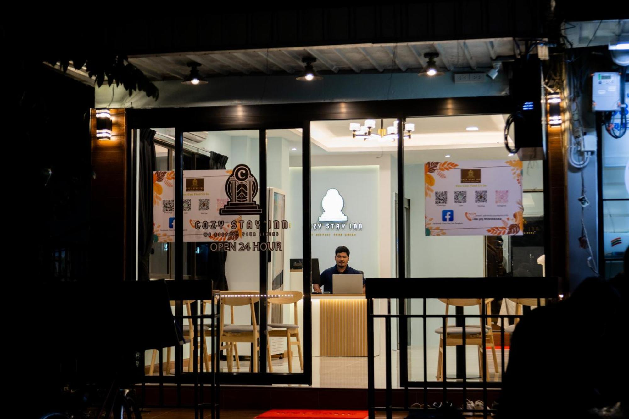 Cozy Stay Inn Bangkok Luaran gambar